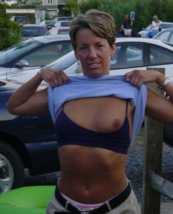 Kleiner Busen Topless My Aunt